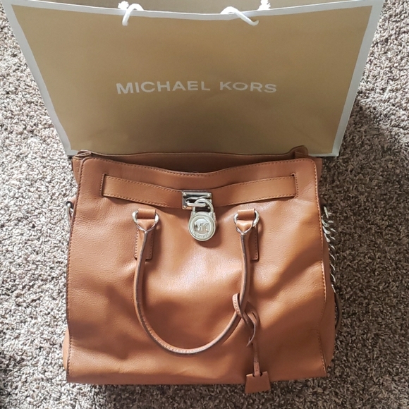 Michael Kors Handbags - Michael Kors Bag